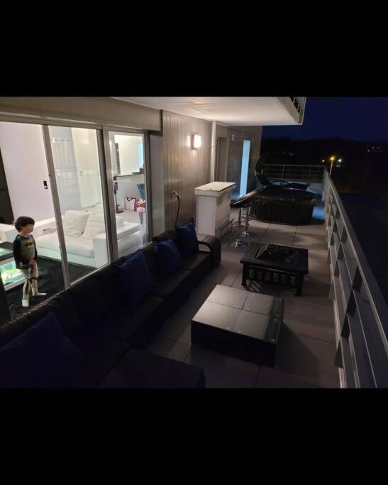 Appartement Neuf Moderne + Parking, Geneve Saint-Genis-Pouilly Extérieur photo