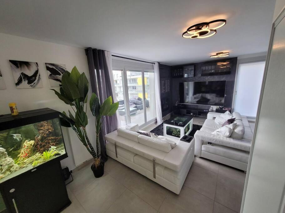 Appartement Neuf Moderne + Parking, Geneve Saint-Genis-Pouilly Extérieur photo